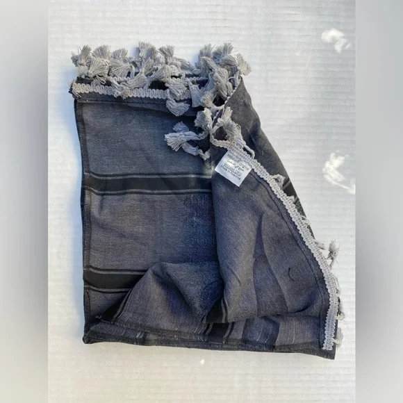 Hirbawi Original Dheisheh Kufiya - Picture 2 of 8